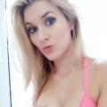 Blonde Lucy sucht Spass Bild