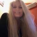 Reife Blondine von 53 Jahren sucht Sex. Bild