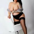 Angela, Blasexpertin und Naturbusen. Bild